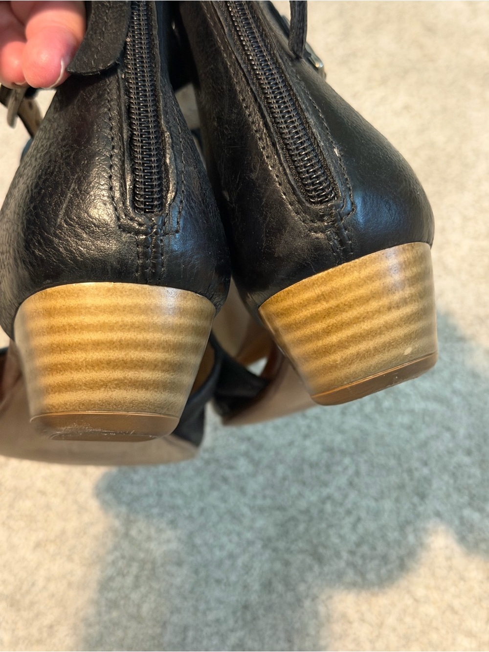 Miz Mooz Black Leather Open-Toe Sandals. Size 38 / US 8-8.5 - Picture 7 of 15